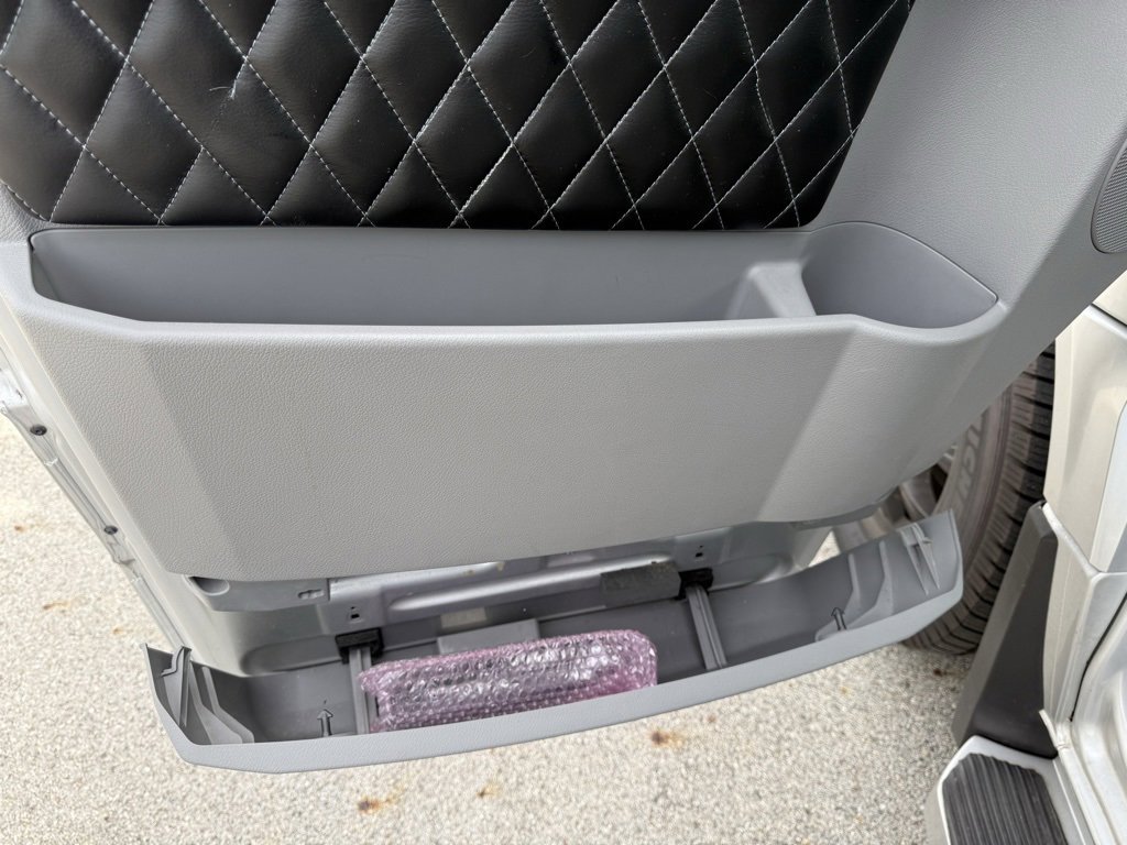 Used 2016 Mercedes-Benz Sprinter 3500 image 16