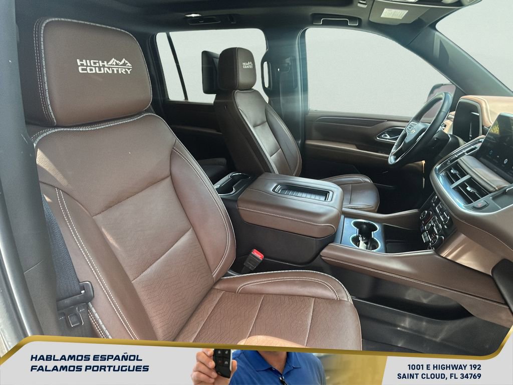 Used 2024 Chevrolet Suburban High Country AWD/4WD image 32