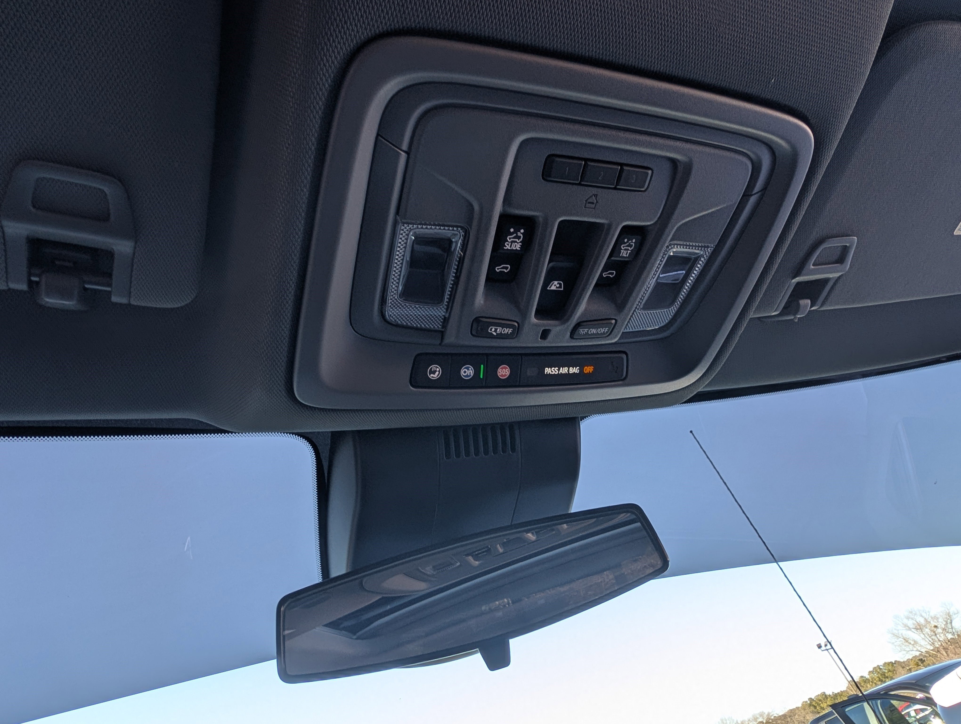 Used 2024 Chevrolet Silverado 1500 LT Trail Boss w/ LT Trail Boss Premium Package image 31