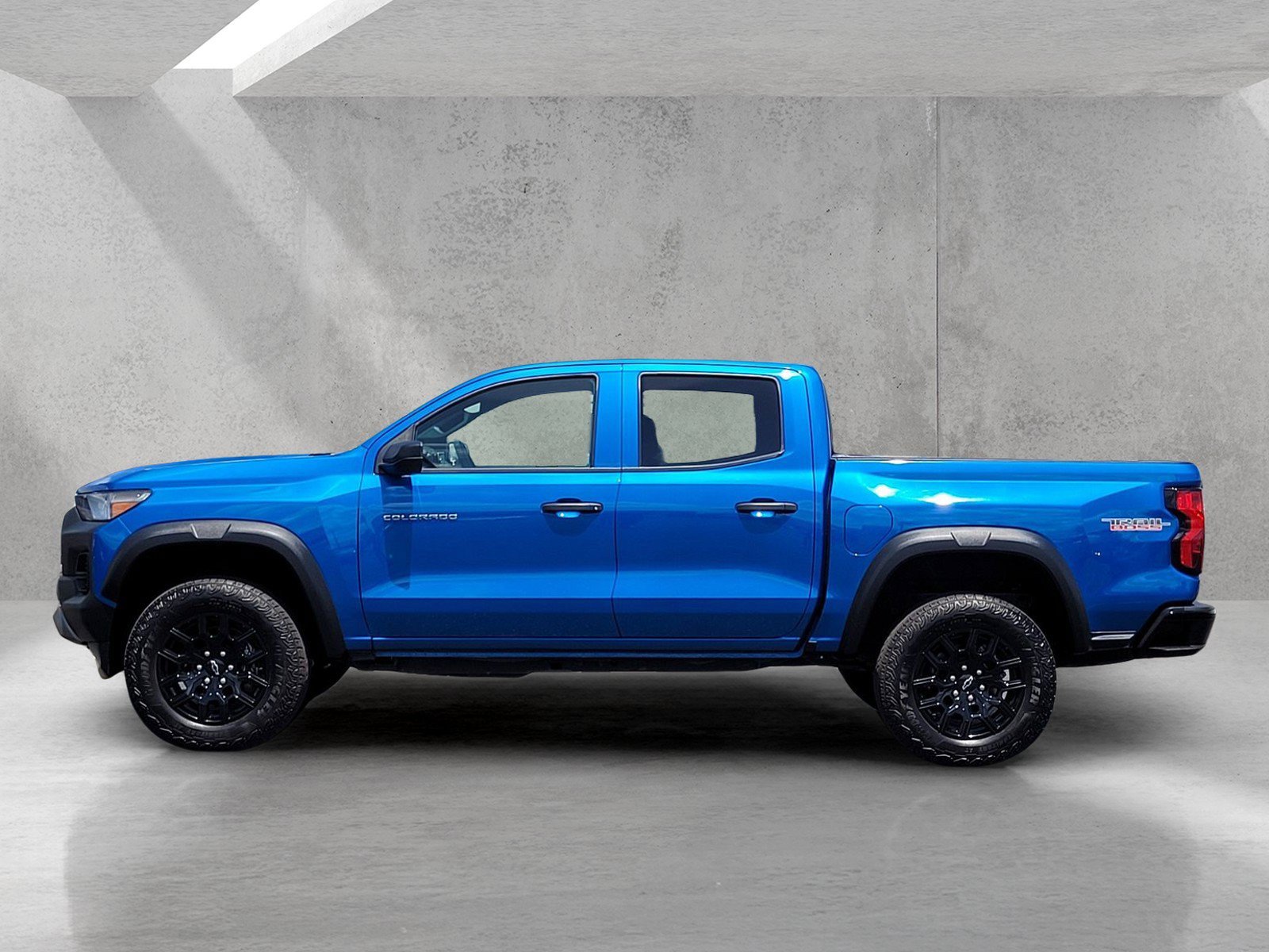 Used 2023 Chevrolet Colorado Trail Boss w/ Advanced Trailering Package AWD/4WD image 8