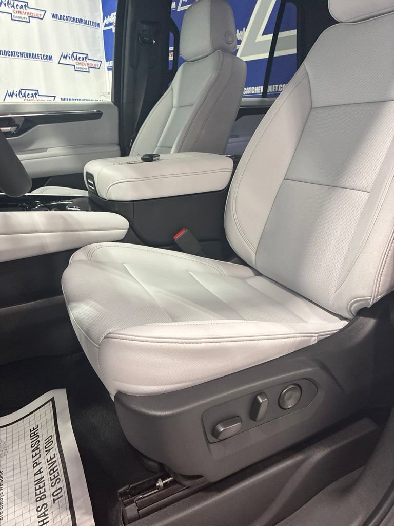 New 2026 Chevrolet Tahoe Premier AWD/4WD image 16