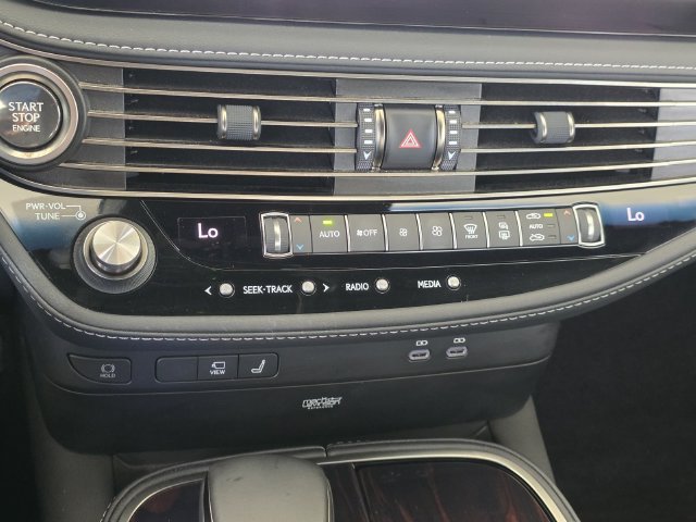 Certified 2023 Lexus LS 500 w/ Interior Upgrade Package RWD image 22