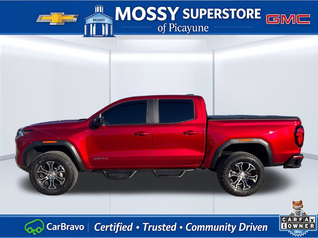 Certified 2025 GMC Canyon AT4 AWD/4WD image 3