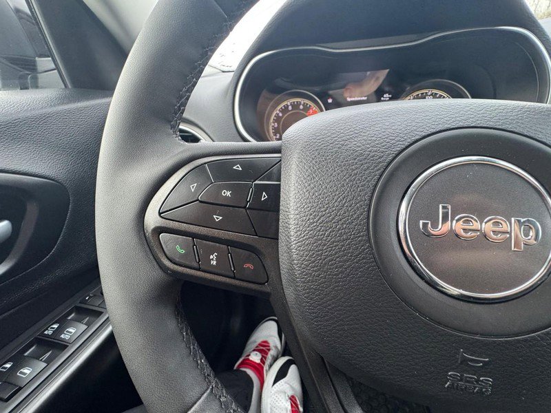 Used 2022 Jeep Cherokee Trailhawk w/ Comfort/Convenience Group image 14