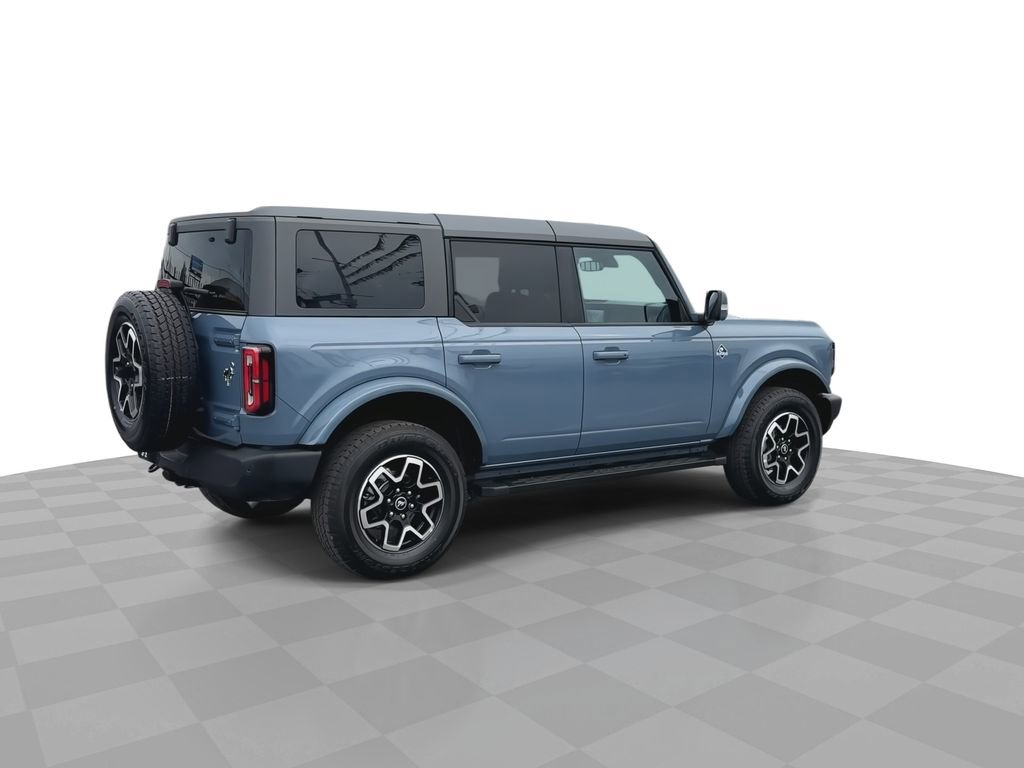 Used 2024 Ford Bronco Outer Banks image 9