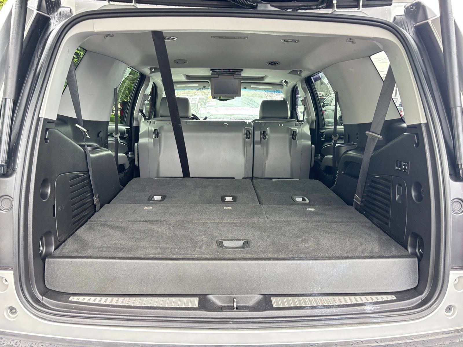Used 2018 Chevrolet Tahoe LT AWD/4WD image 17