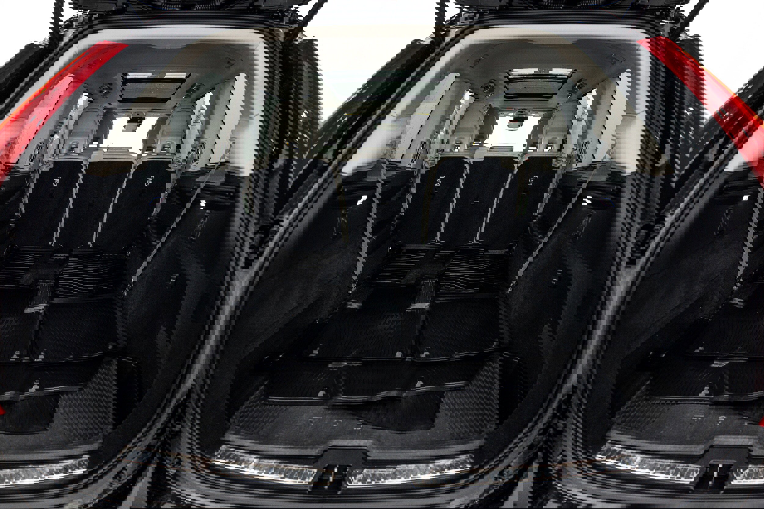 Used 2022 Volvo XC90 T6 Momentum w/ Advanced Package image 22