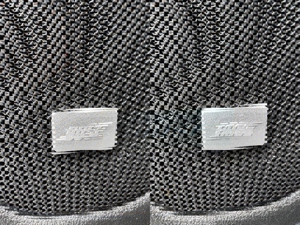 Used 2023 GMC Acadia SLE w/ Driver Convenience Package image 17