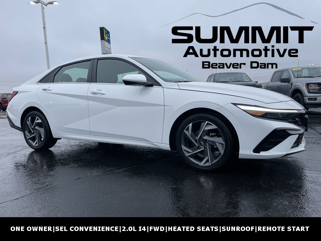 Used 2025 Hyundai Elantra SEL video 1