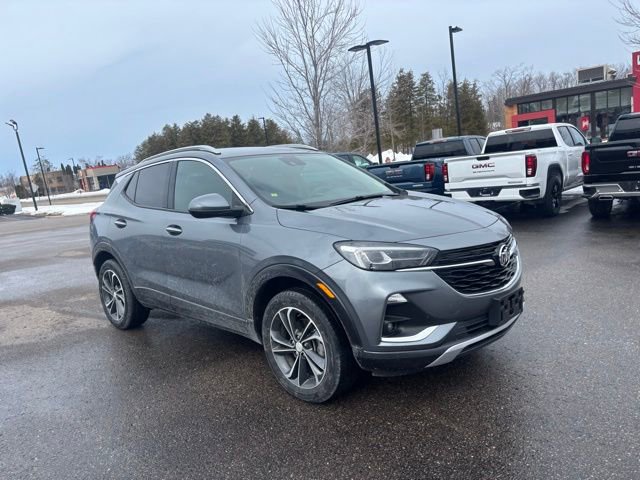 Used 2022 Buick Encore GX Essence image 4