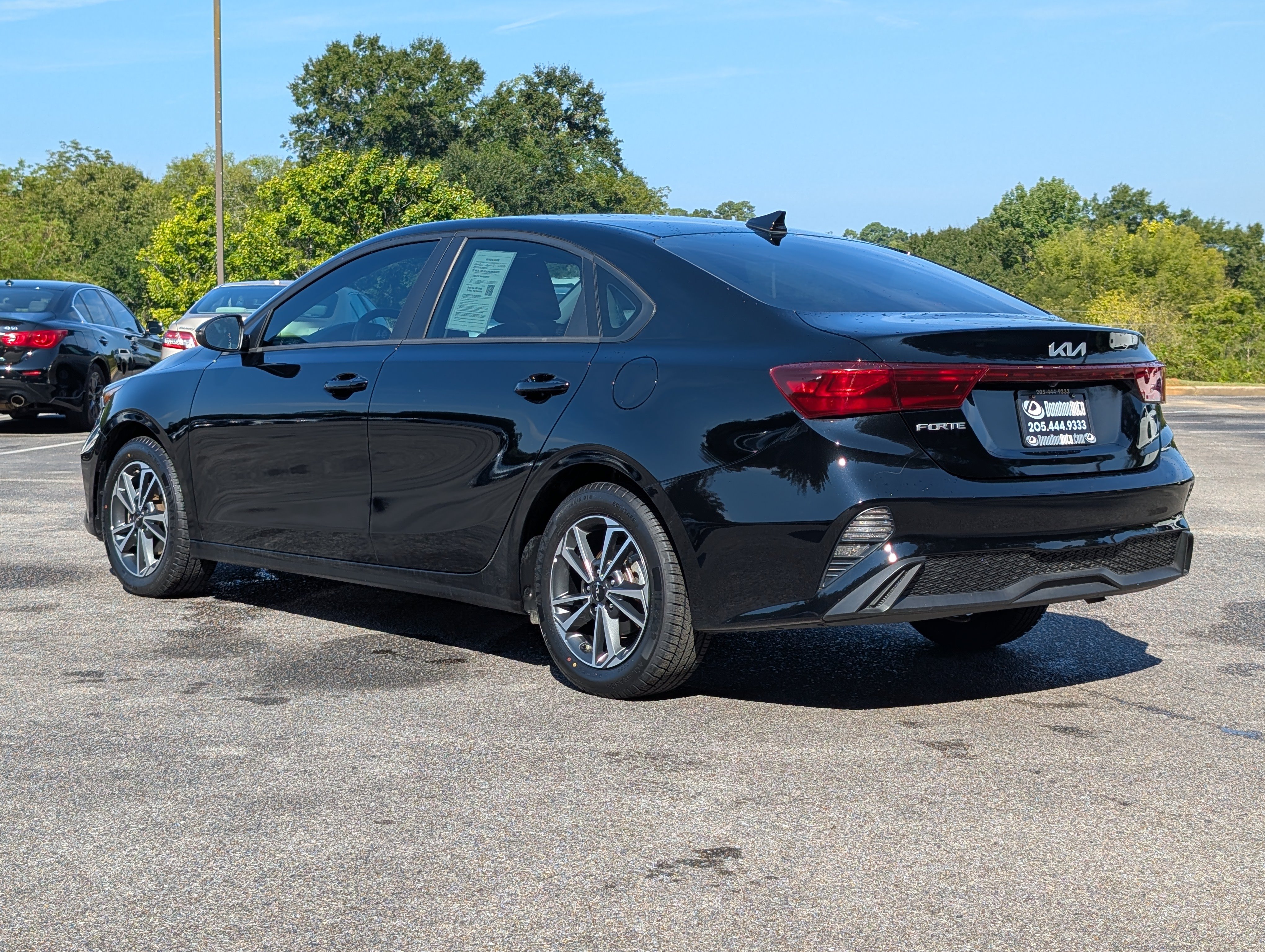 Used 2024 Kia Forte LXS w/ LXS Technology Package FWD image 7