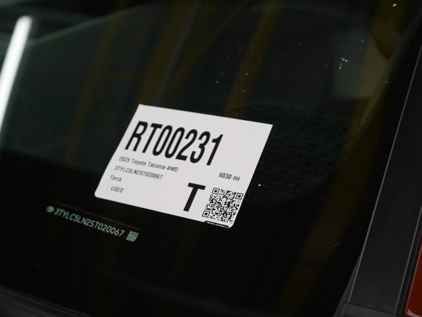 Used 2025 Toyota Tacoma TRD Off-Road image 31