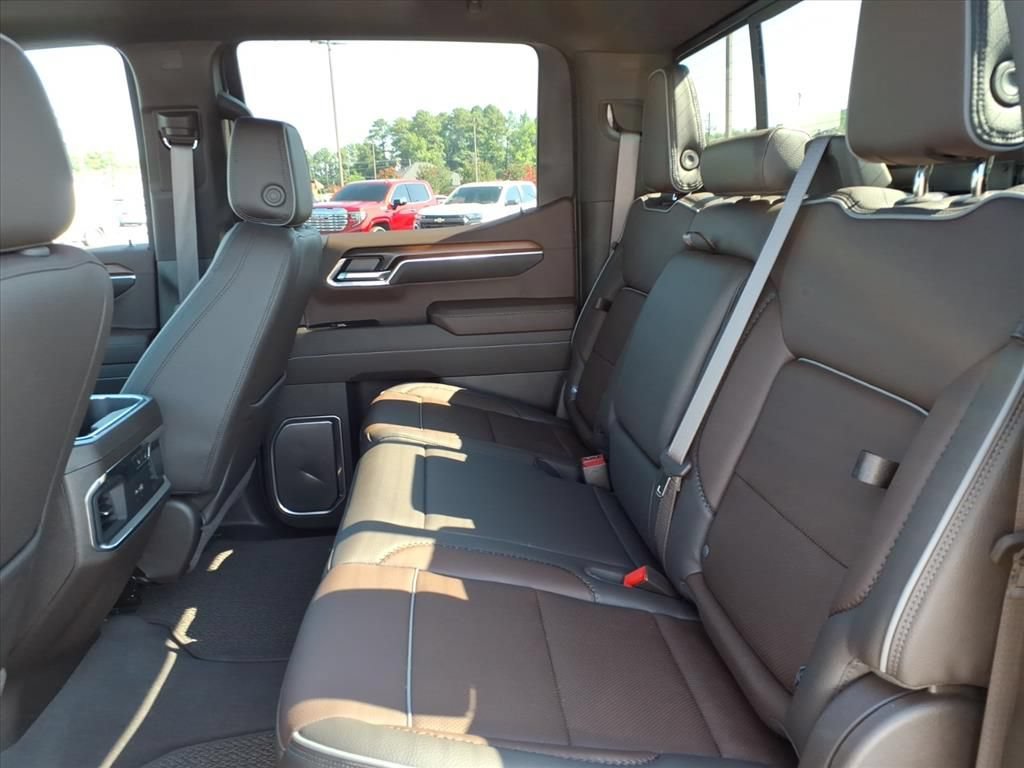 Used 2025 GMC Sierra 1500 Denali w/ Denali Reserve Package AWD/4WD image 23