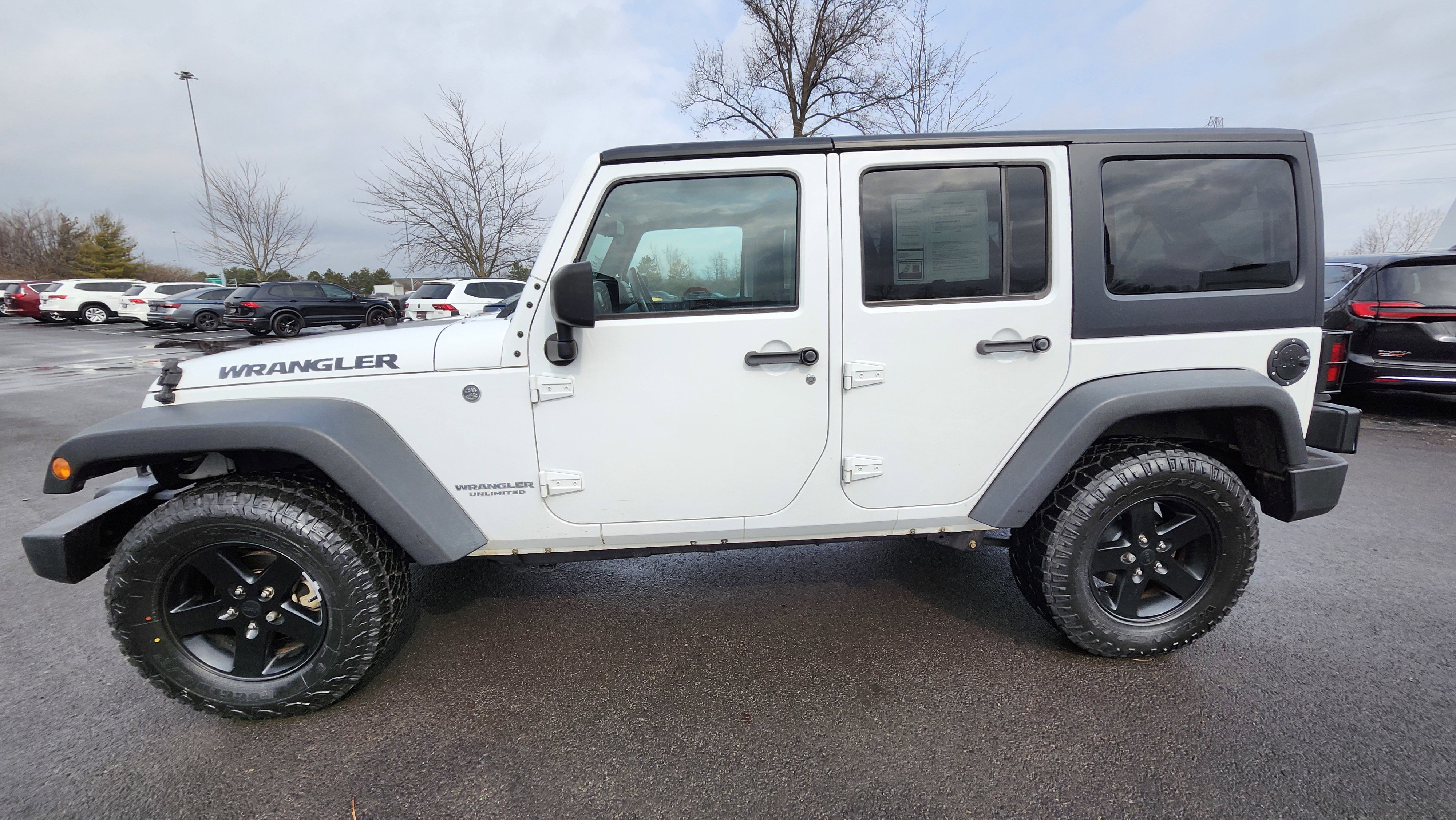 Used 2017 Jeep Wrangler Unlimited Sport image 12