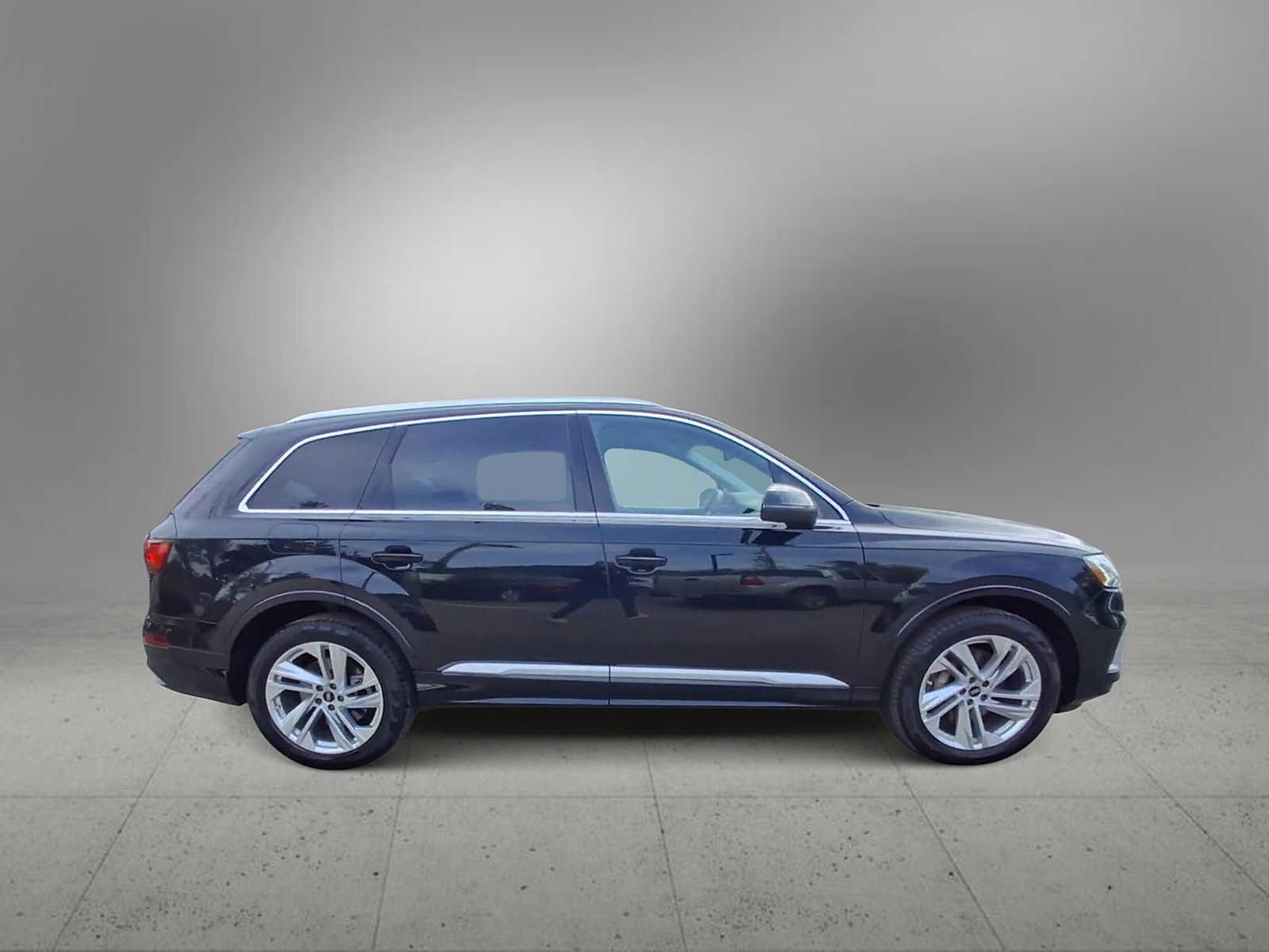 Used 2023 Audi Q7 3.0T Premium w/ Convenience Package AWD/4WD image 9