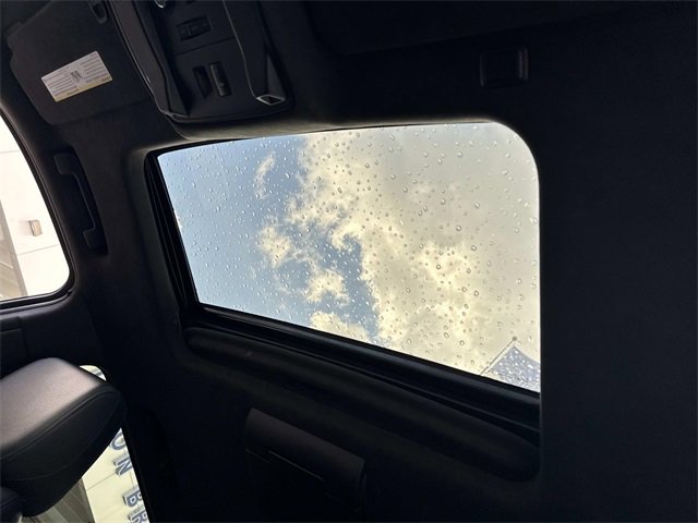 Used 2016 Cadillac Escalade Platinum image 24