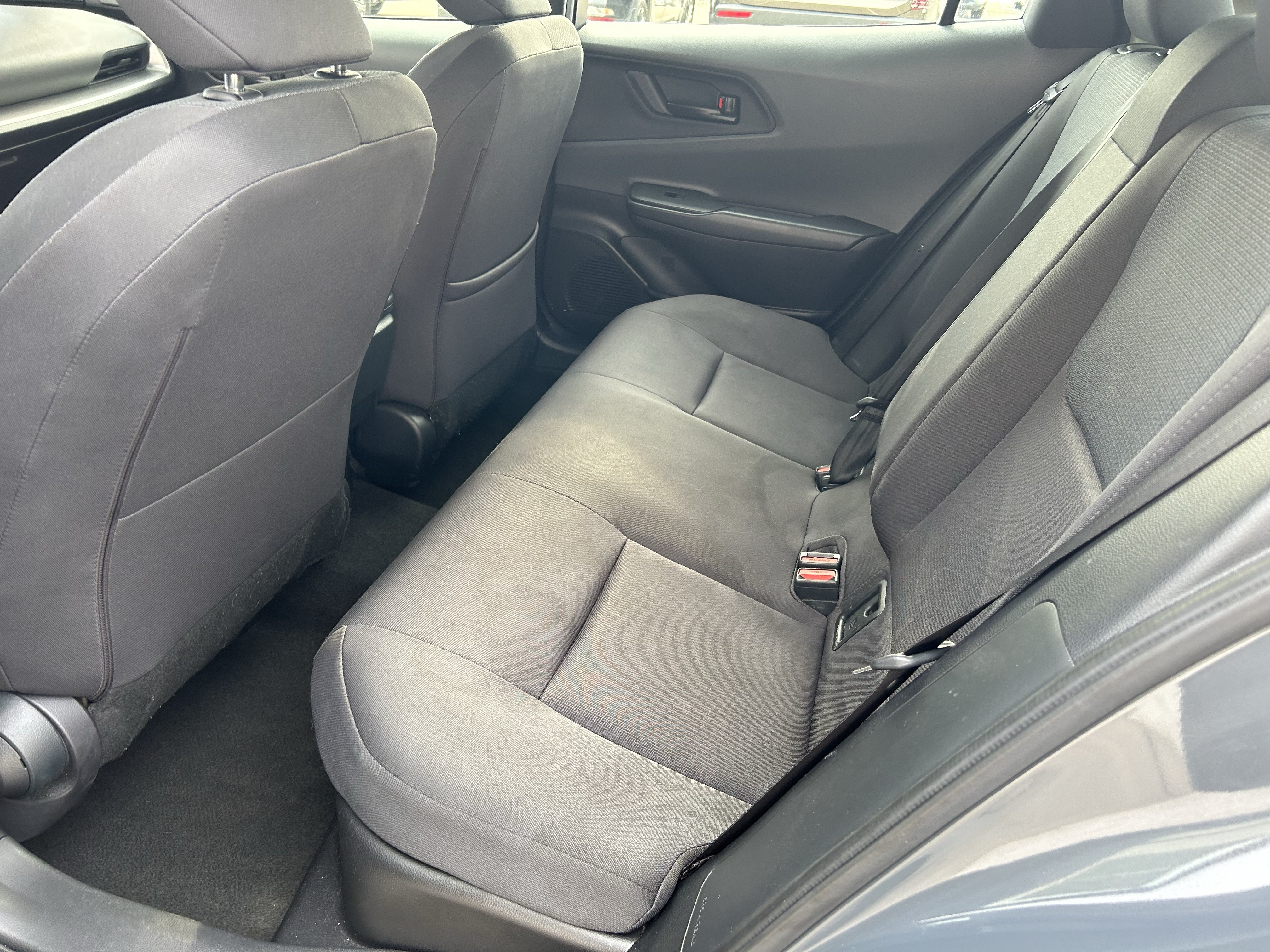 Used 2024 Toyota Prius LE FWD image 17