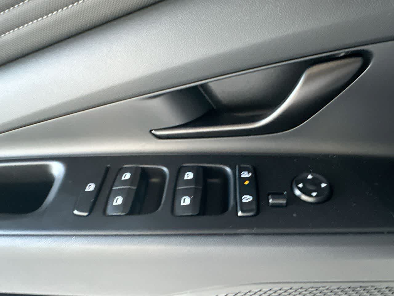 New 2026 Hyundai Elantra Sport FWD image 17