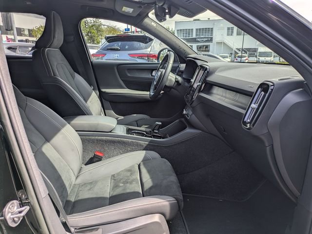 Certified 2023 Volvo XC40 Recharge Plus image 29
