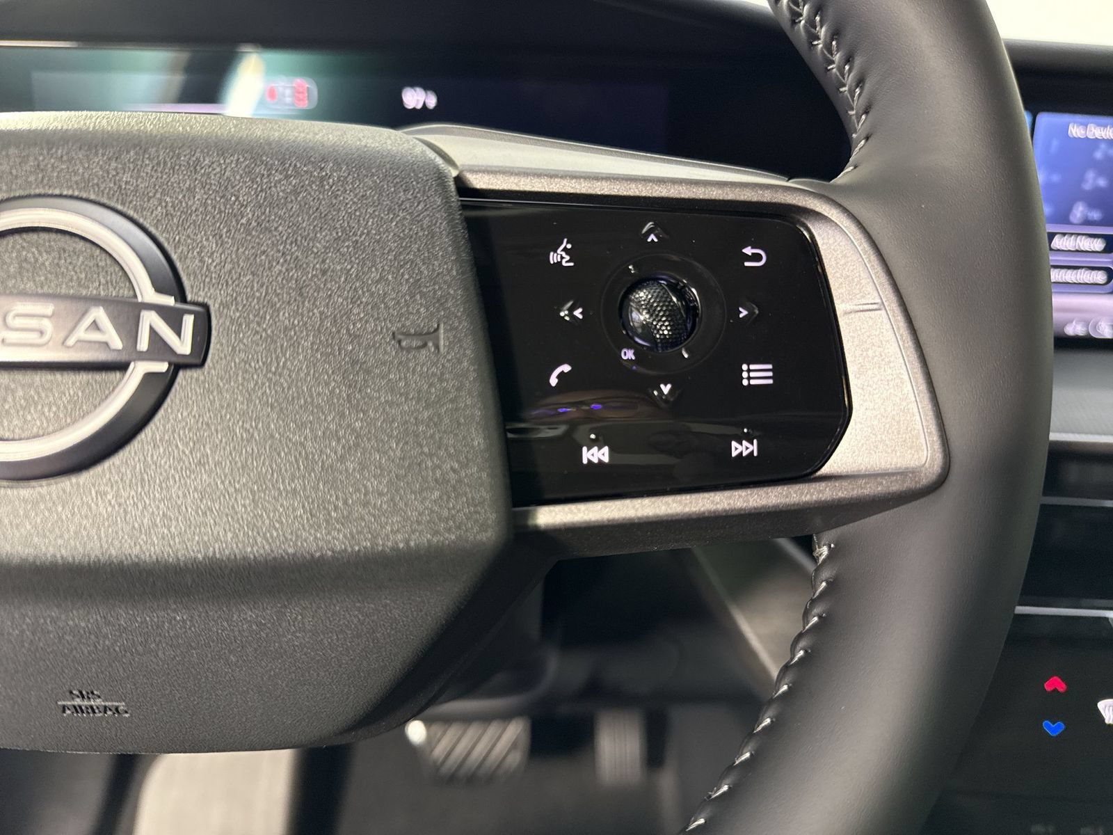 New 2026 Nissan Murano SV AWD/4WD image 13