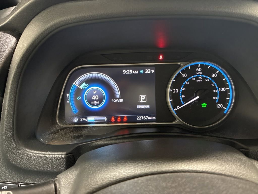 Used 2023 Nissan Leaf S image 15