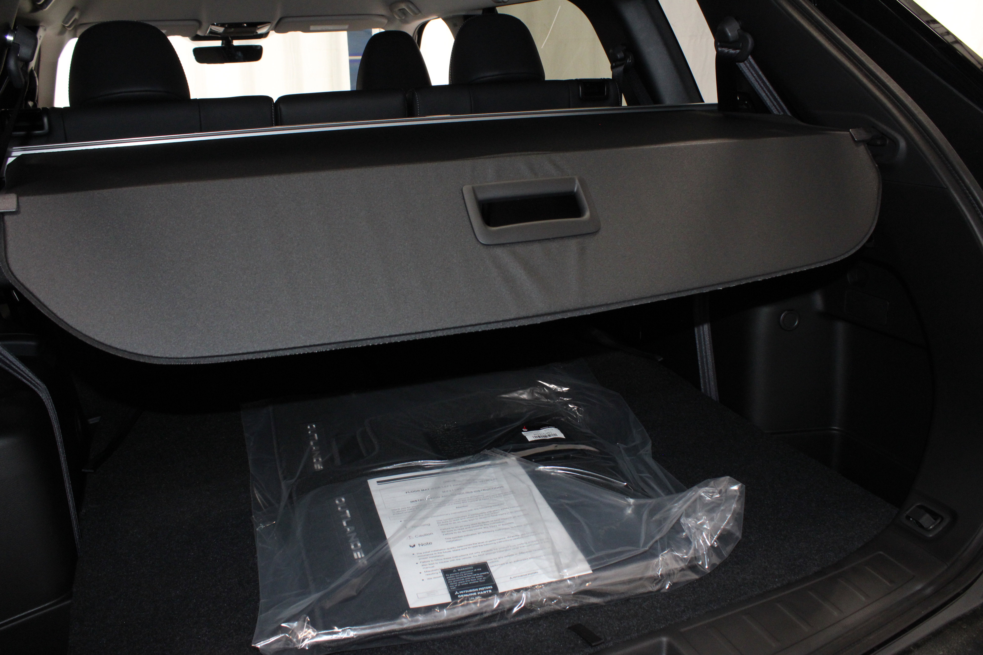 New 2025 Mitsubishi Outlander SE image 12