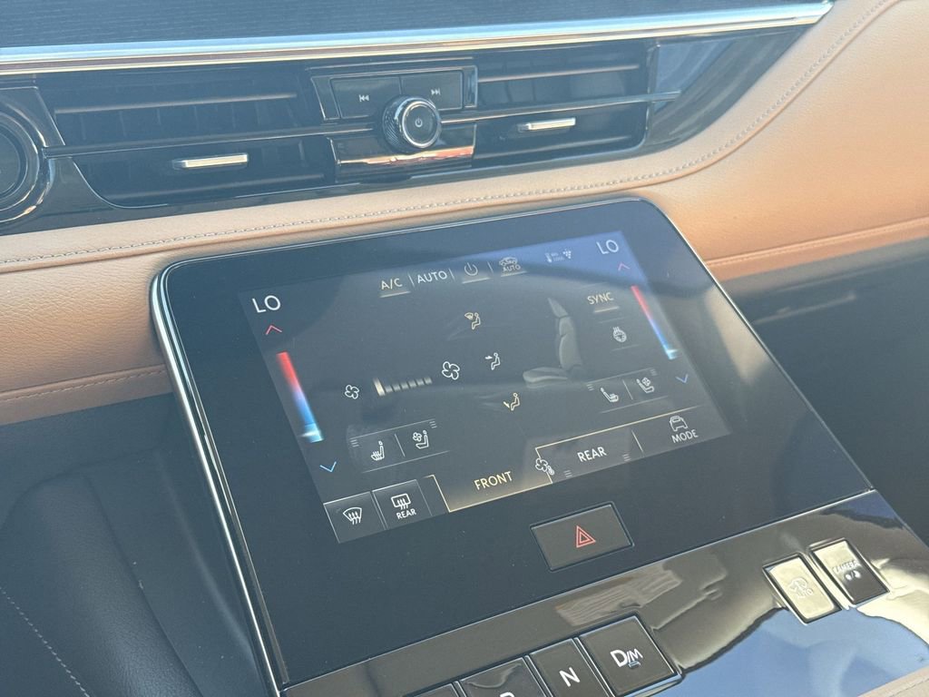 Used 2025 INFINITI QX80 Sensory AWD/4WD image 18
