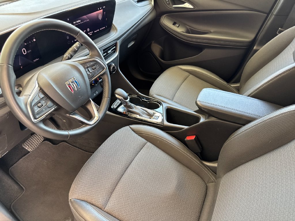 Used 2025 Buick Encore GX Preferred FWD image 9
