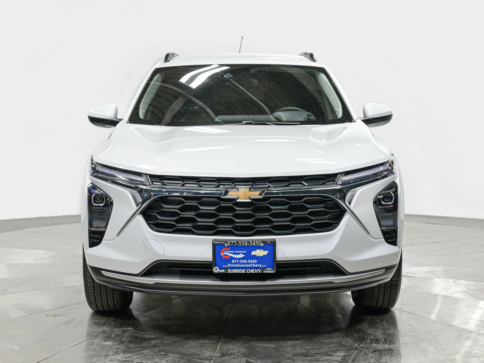 Used 2024 Chevrolet Trax LT FWD image 12