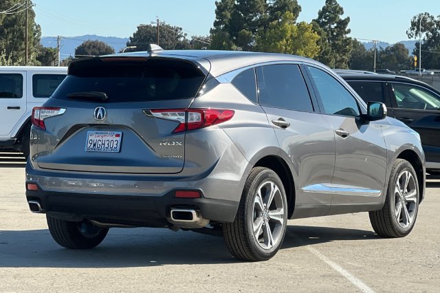 Used 2025 Acura RDX w/ Technology Package AWD/4WD image 4