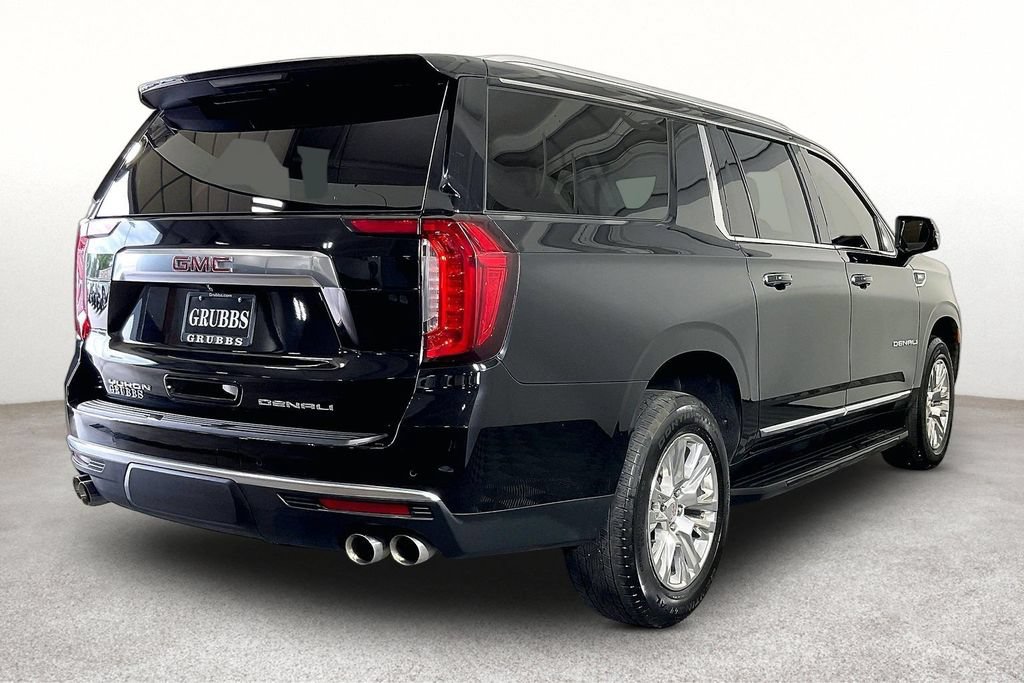 Used 2022 GMC Yukon XL Denali AWD/4WD image 2