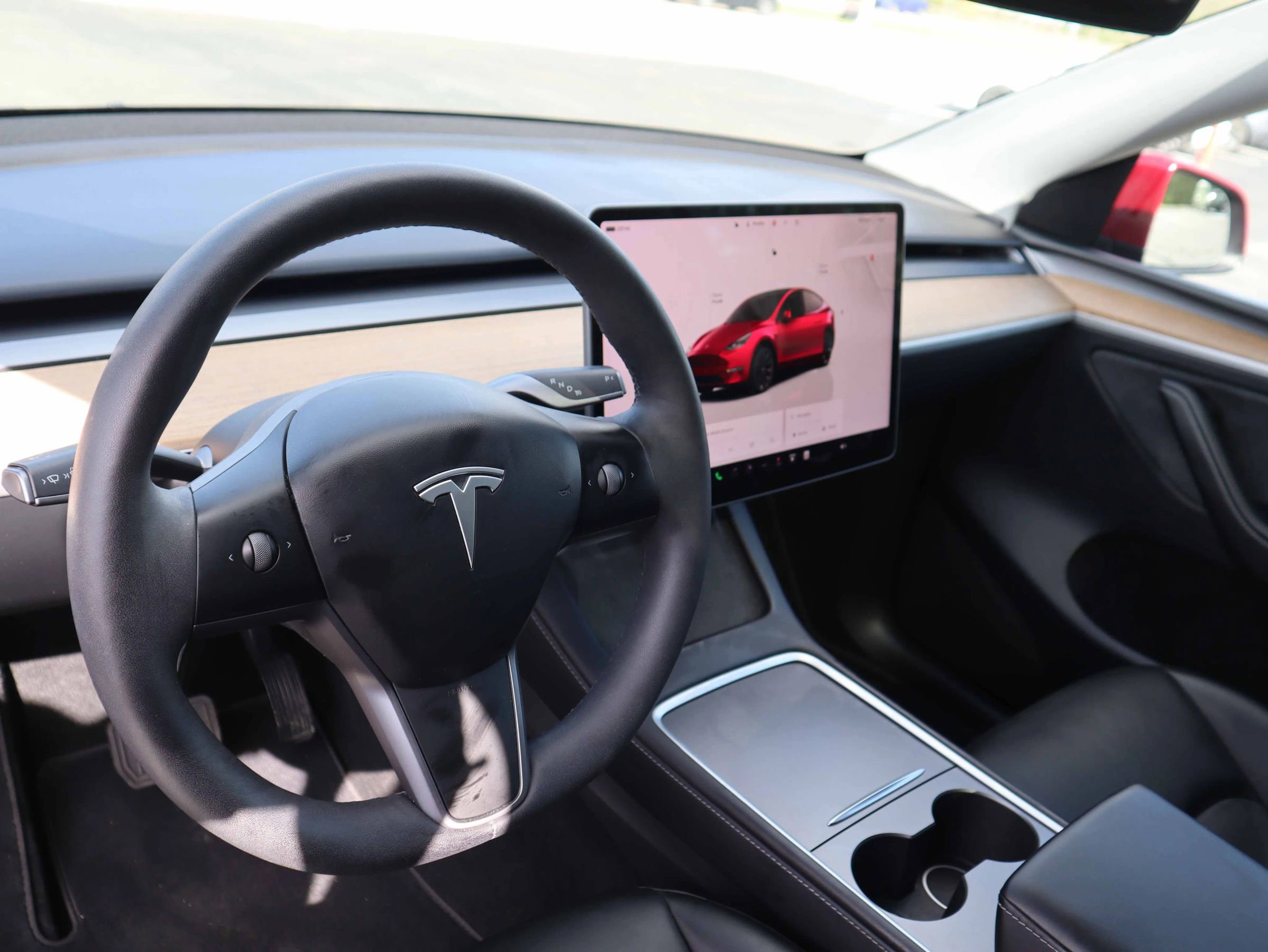 Used 2024 Tesla Model Y Long Range image 17