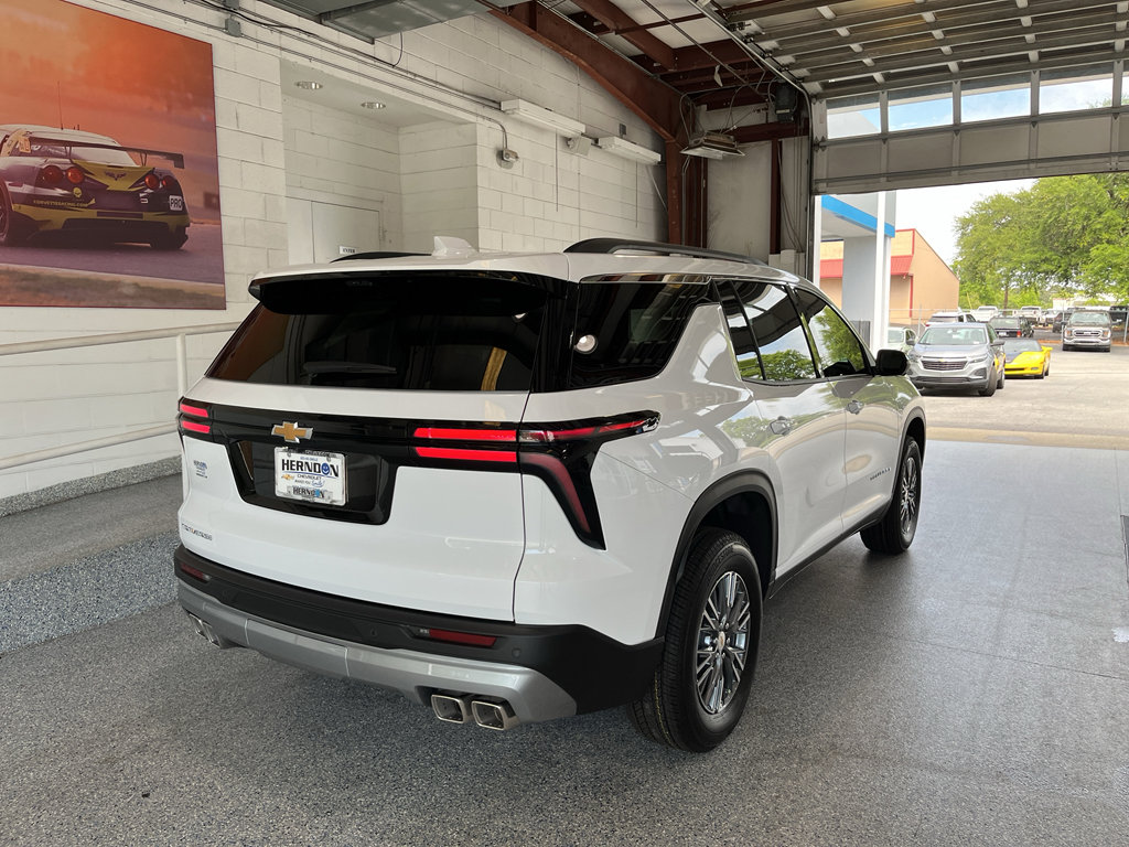 New 2026 Chevrolet Traverse LT FWD image 11