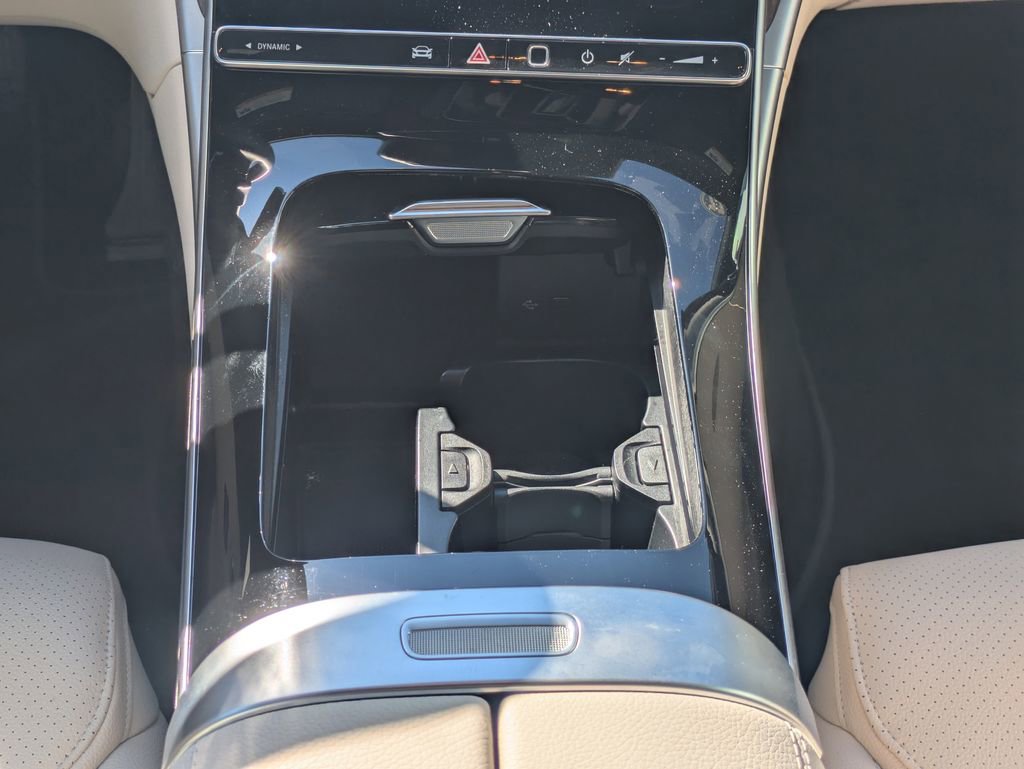 Used 2022 Mercedes-Benz C 300 Sedan image 17