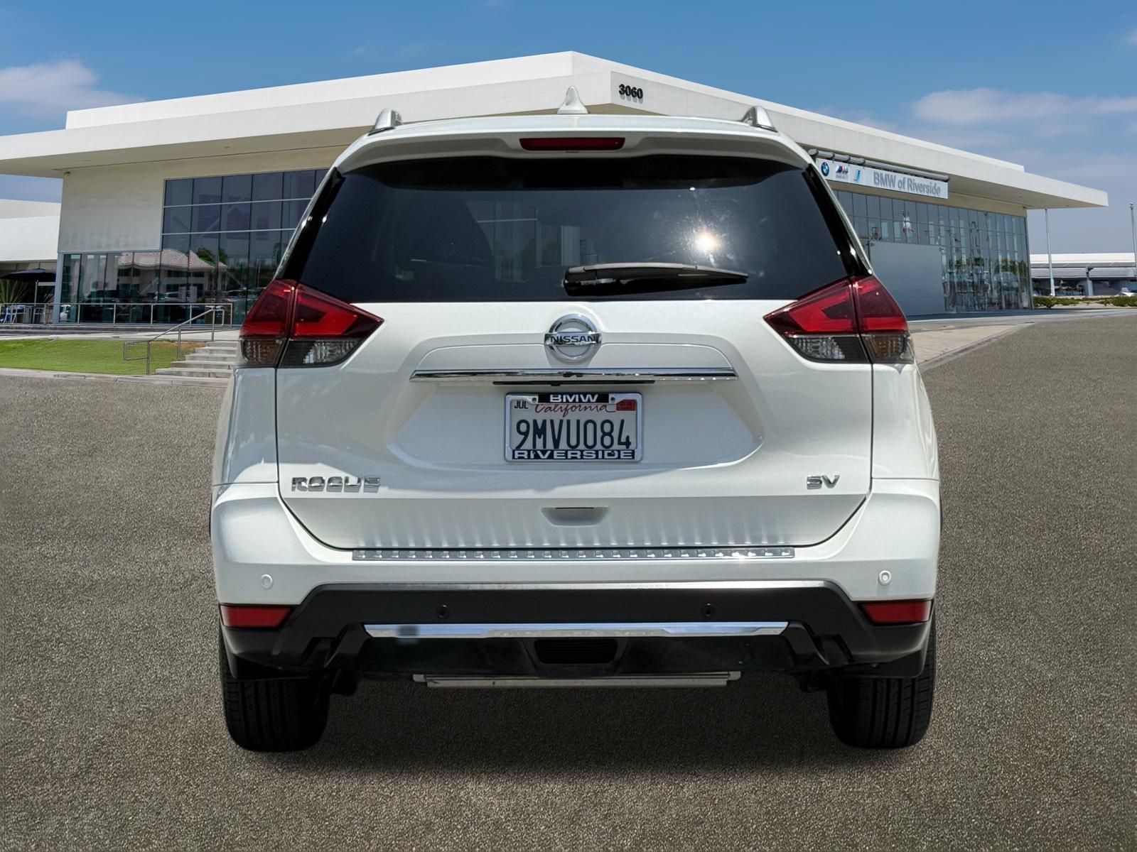 Used 2020 Nissan Rogue SV FWD image 9
