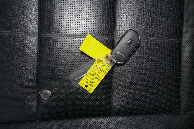 Used 2022 Kia Telluride EX w/ Towing Package image 39