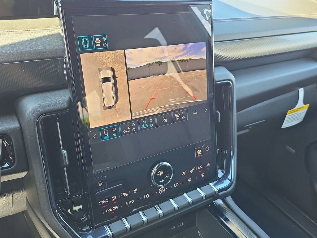 New 2026 GMC Yukon XL AT4 w/ AT4 Premium Plus Package image 25