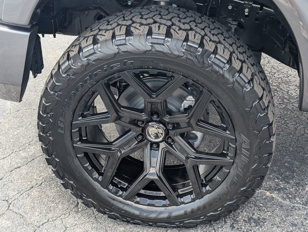 New 2025 Ford F150 Lariat w/ Equipment Group 501A Mid AWD/4WD image 30