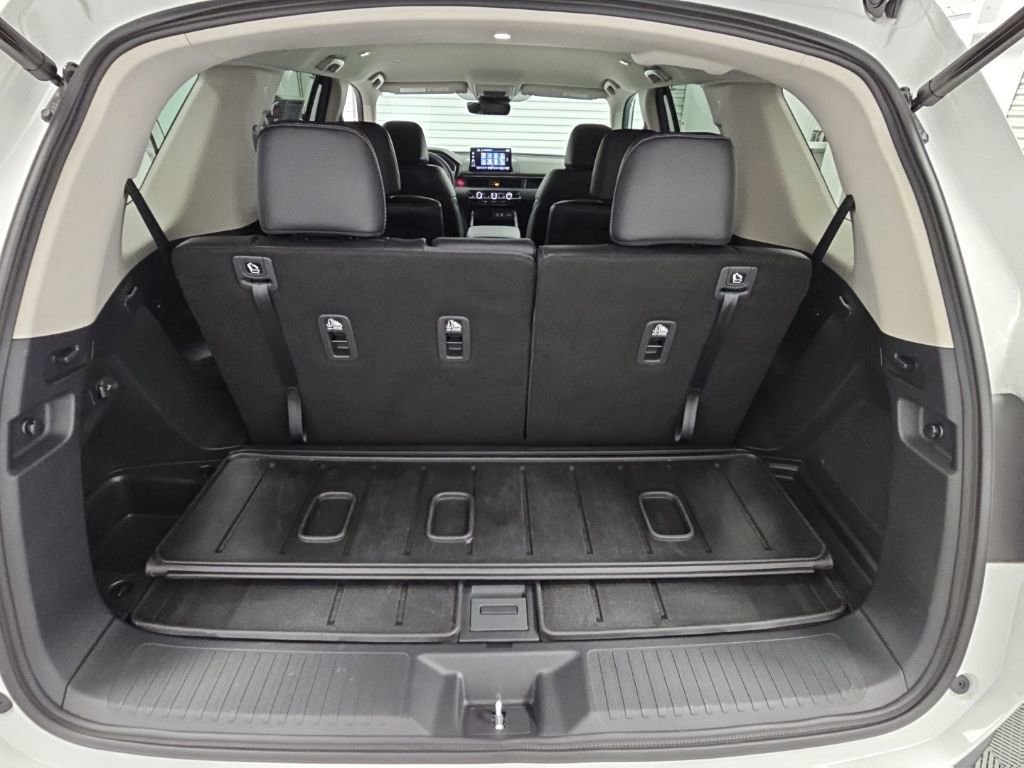 Used 2025 Honda Pilot EX-L image 33