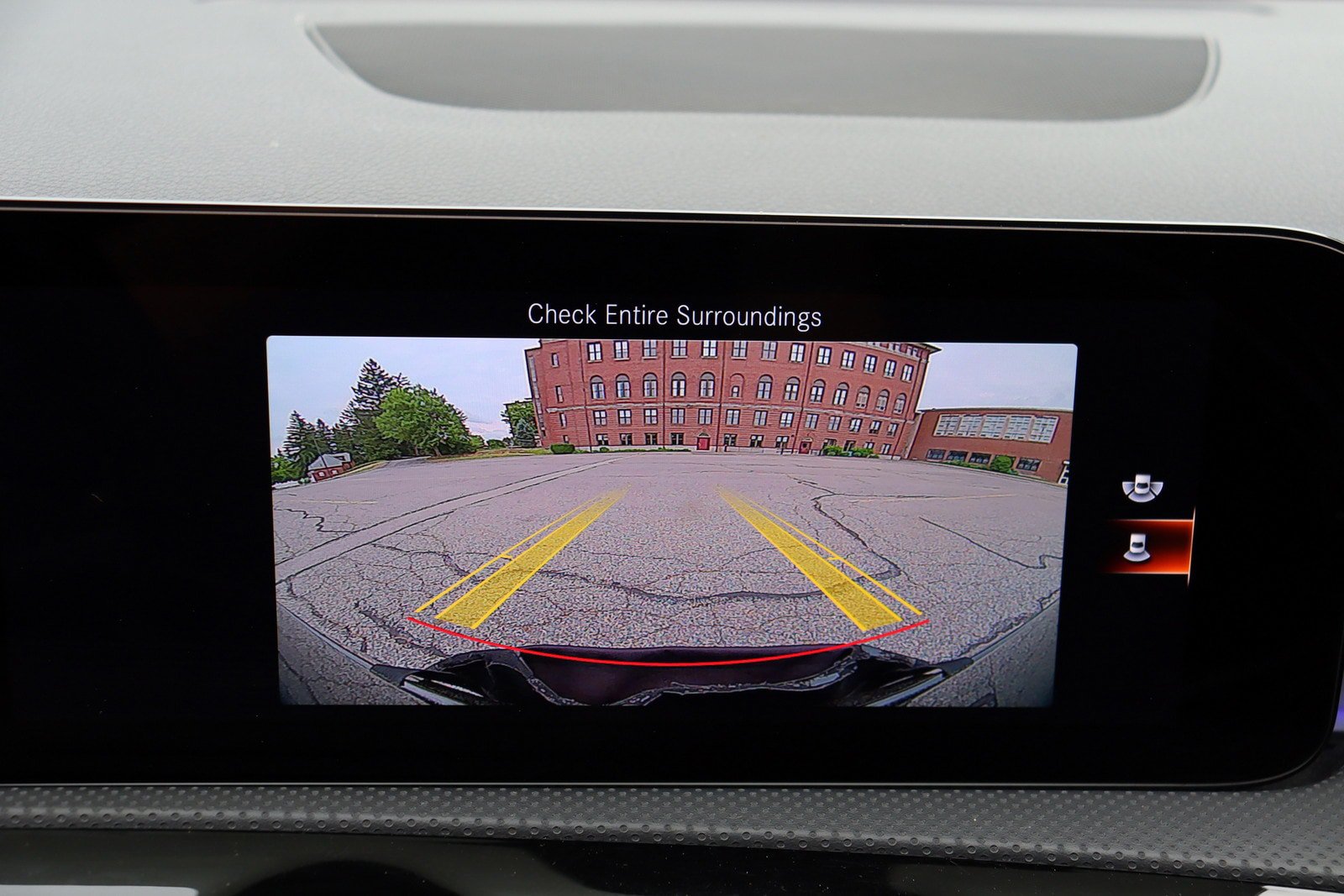 Used 2023 Mercedes-Benz CLA 250 4MATIC w/ AMG Line image 34