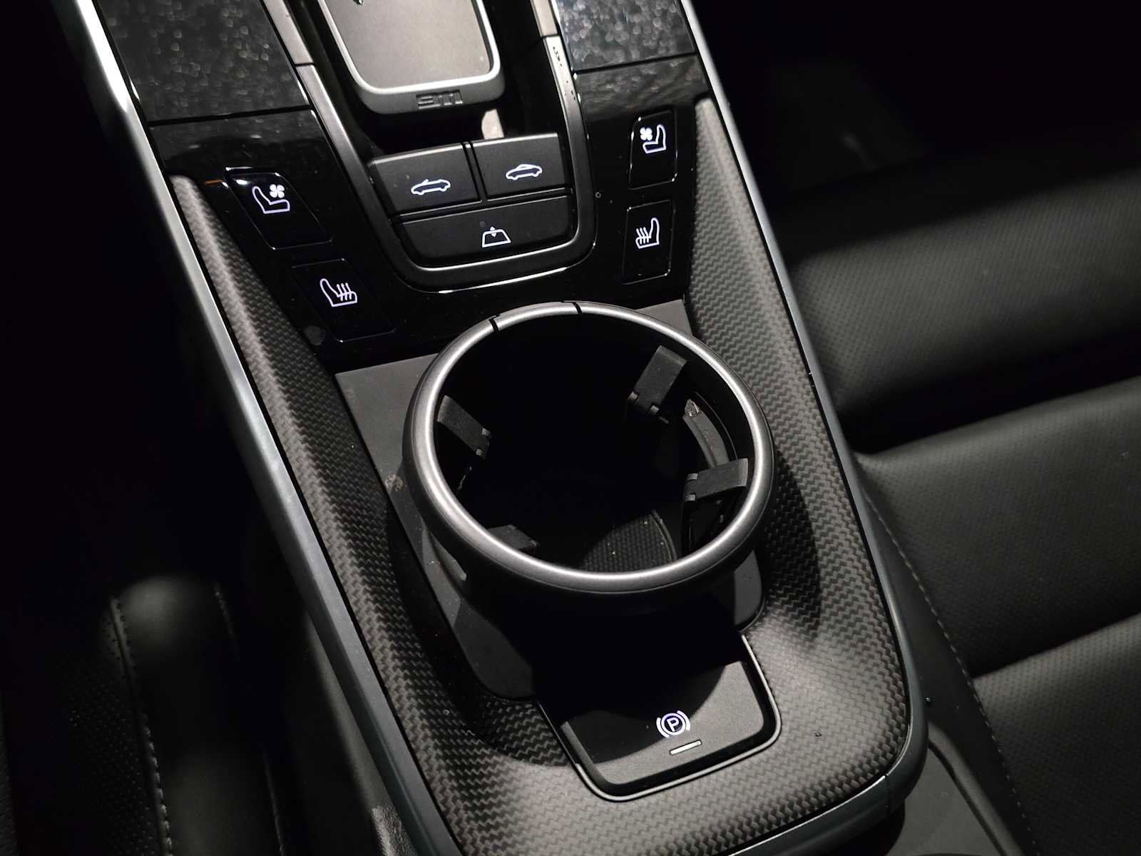 Used 2022 Porsche 911 Turbo S image 13