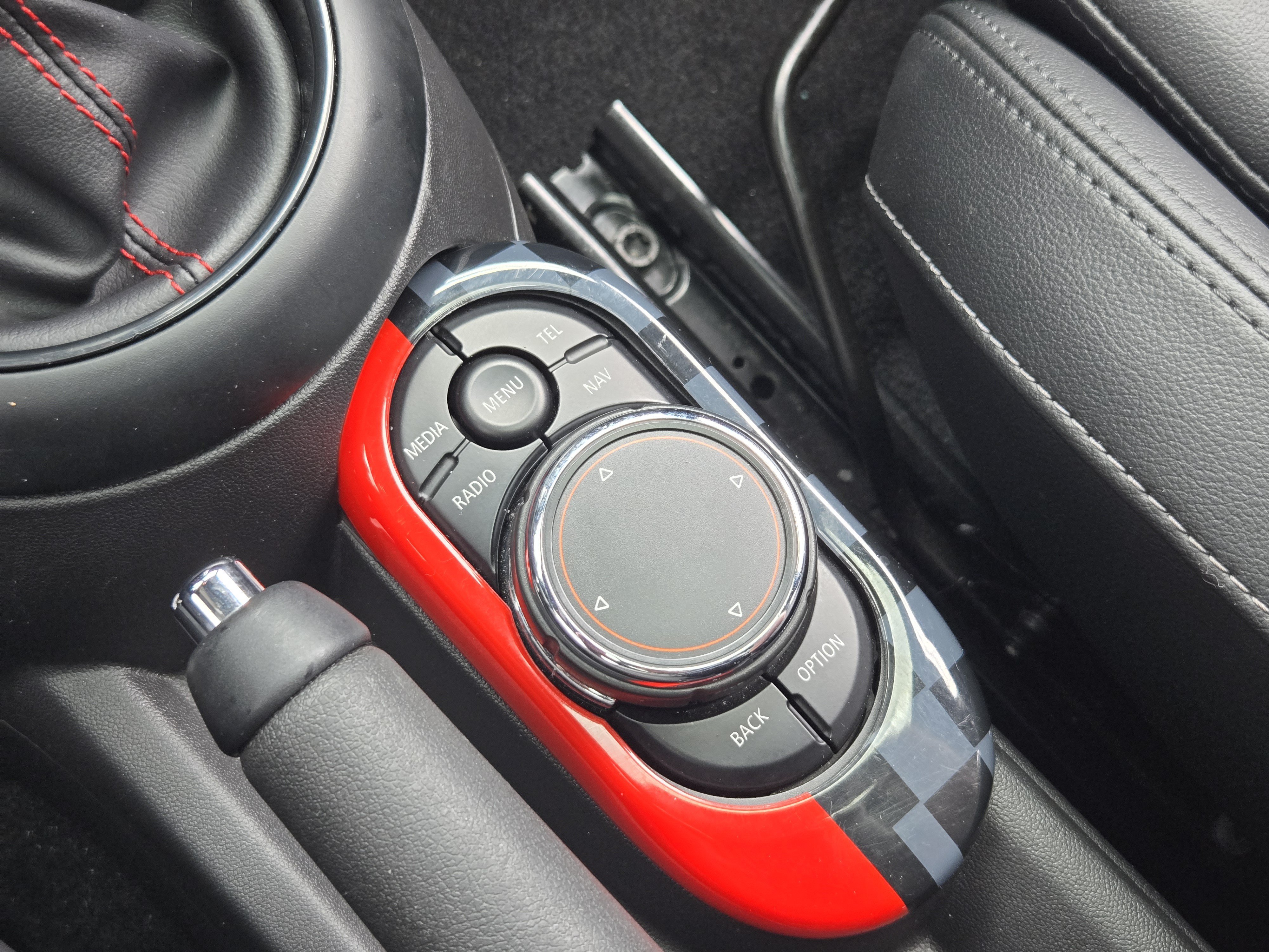 Used 2018 MINI Cooper S FWD image 25