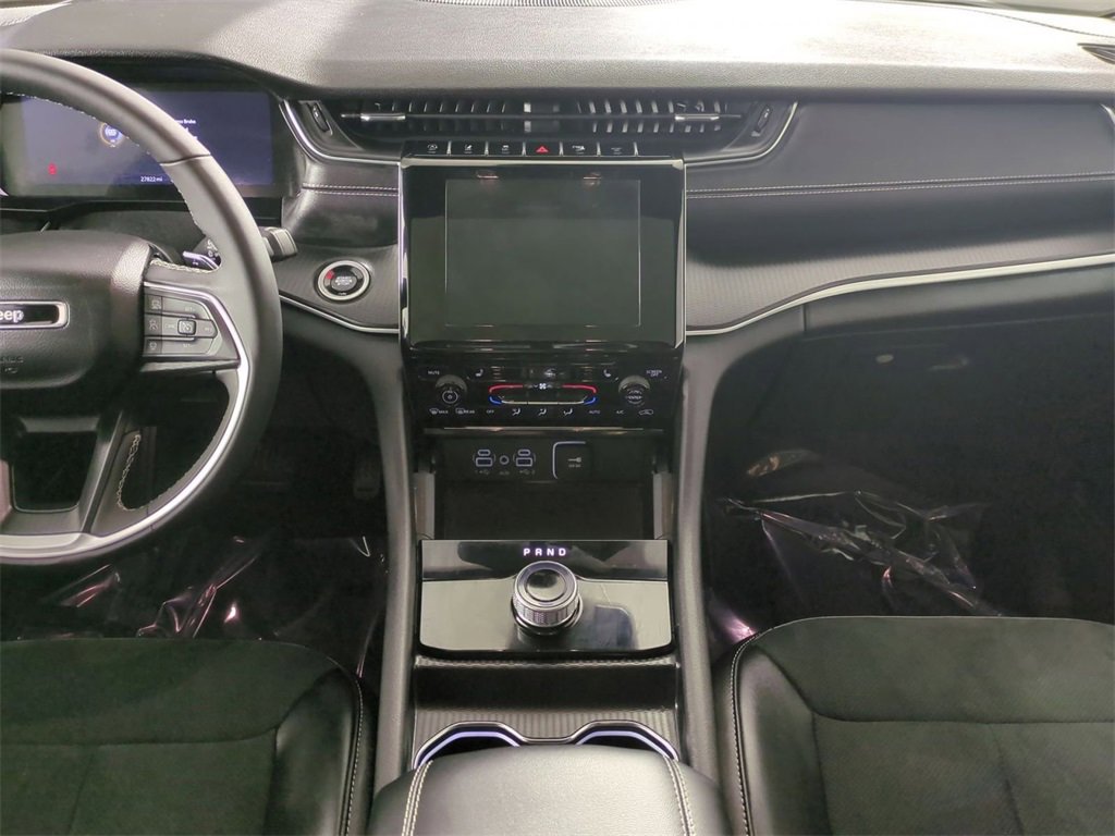 Used 2024 Jeep Grand Cherokee Altitude image 20