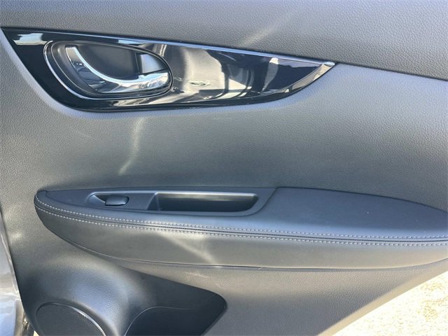 Used 2022 Nissan Rogue Sport SV w/ Technology Package image 20