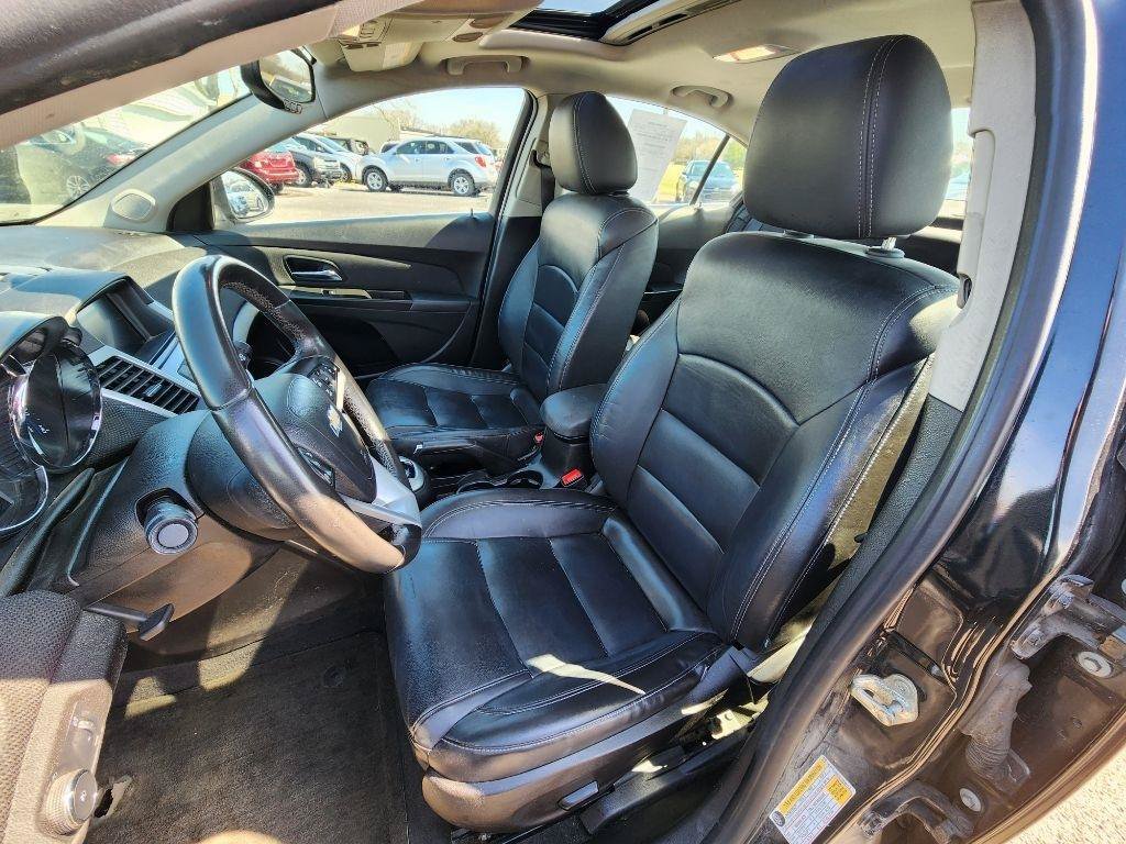 Used 2014 Chevrolet Cruze LT w/ RS Package FWD image 14