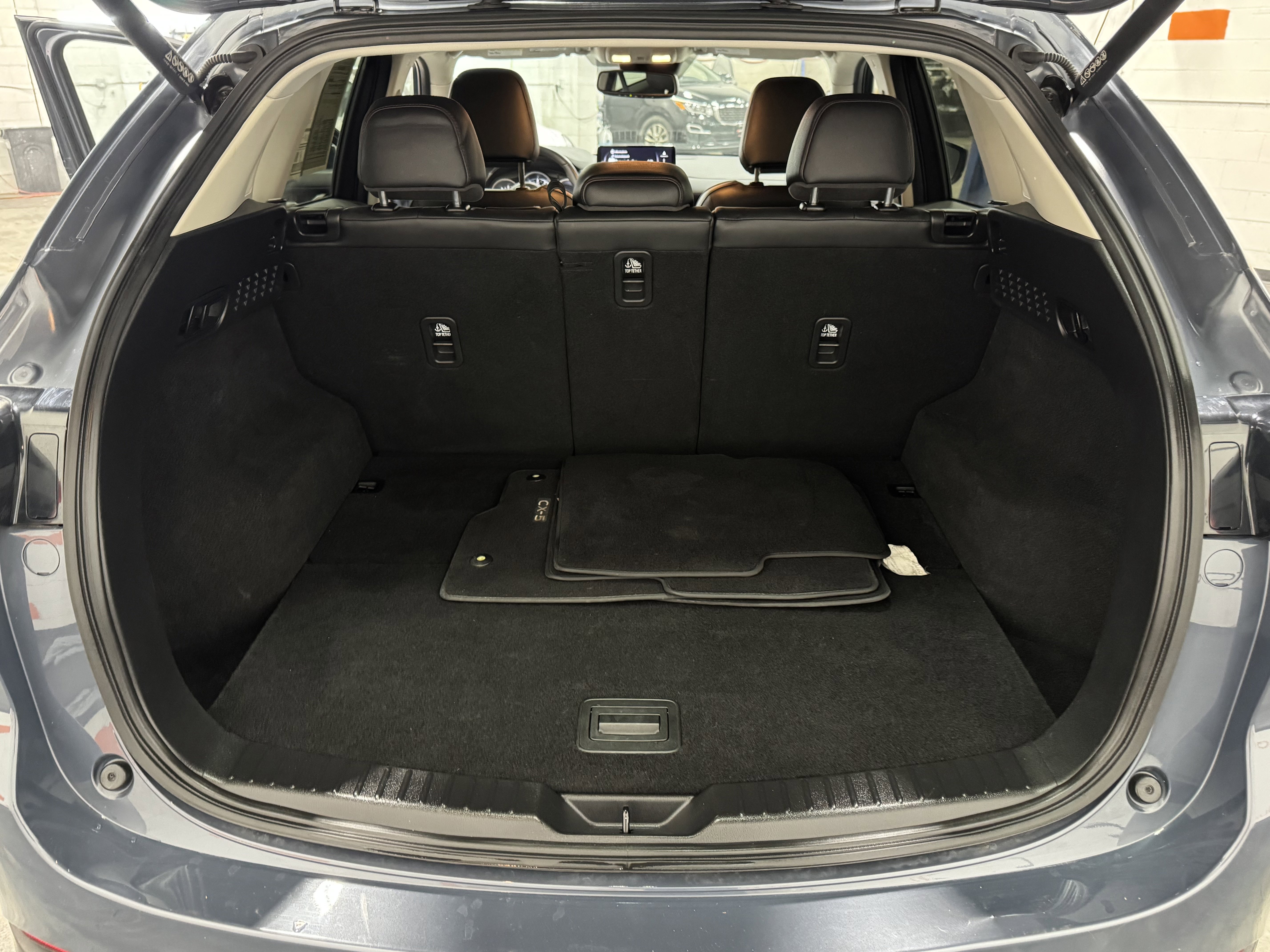 Used 2024 MAZDA CX-5 Carbon Edition image 13