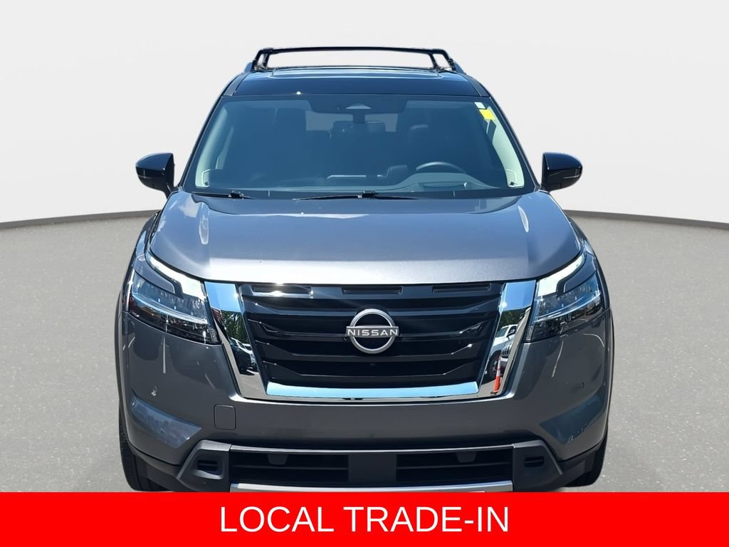 Used 2024 Nissan Pathfinder Platinum AWD/4WD image 2