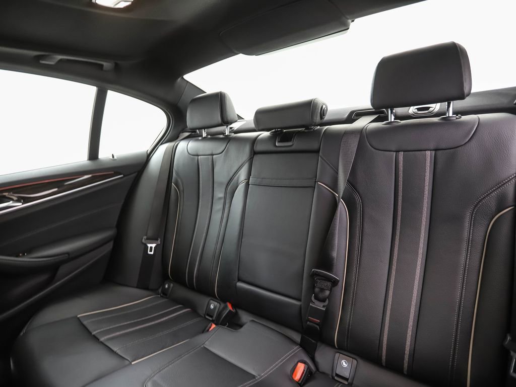 Used 2019 BMW 530i xDrive w/ Convenience Package AWD/4WD image 23