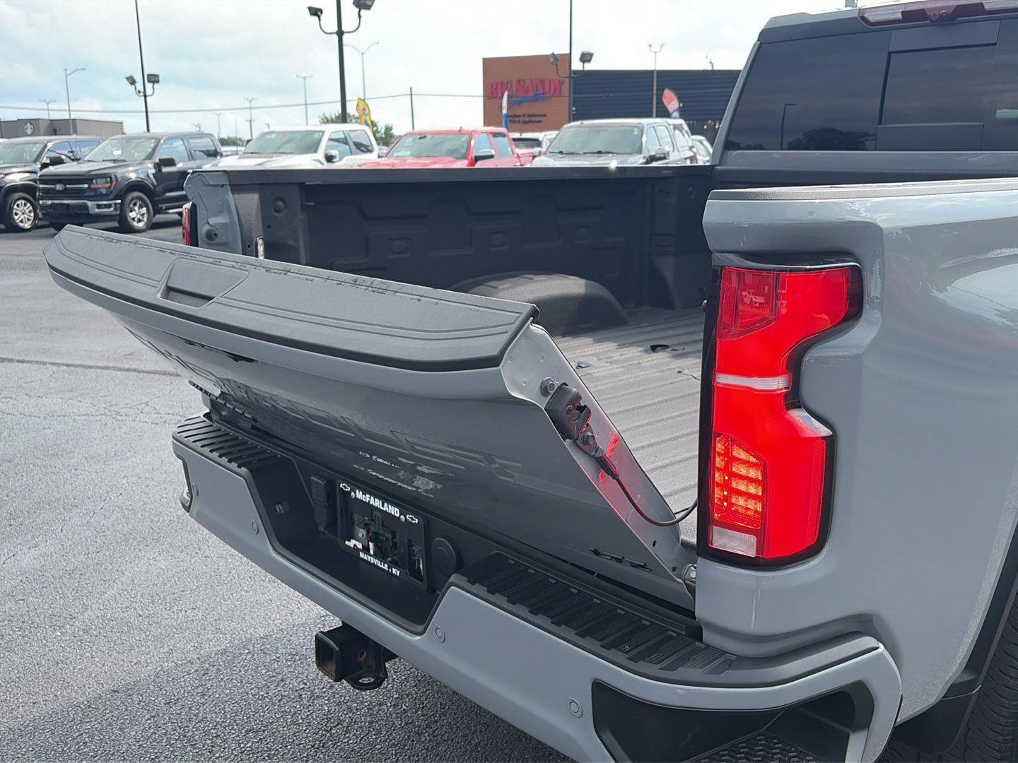 Used 2024 Chevrolet Silverado 2500 LTZ w/ LTZ Plus Package AWD/4WD image 17