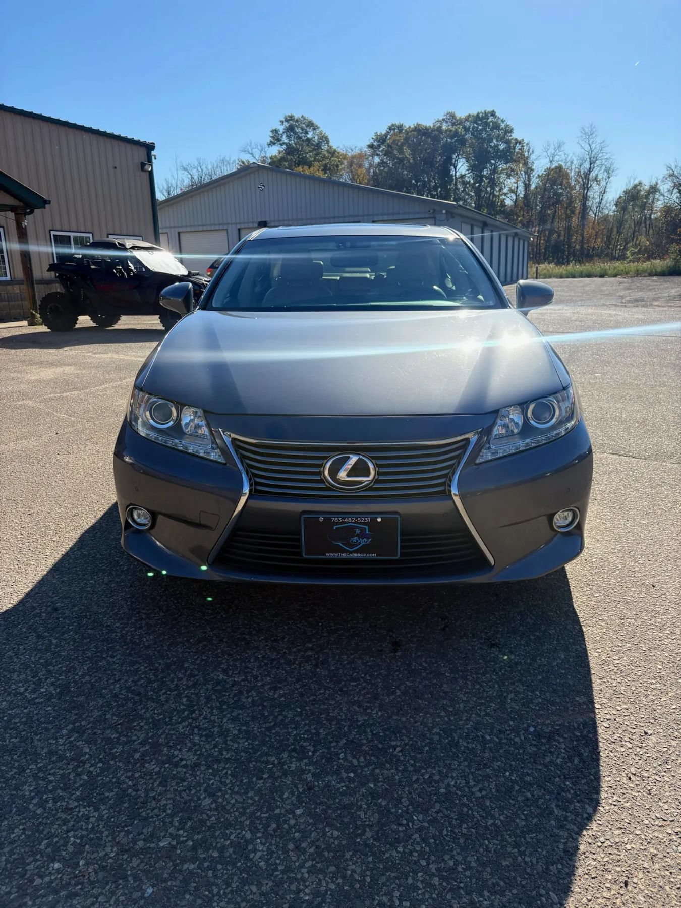 Used 2014 Lexus ES 350 w/ Luxury Package FWD image 2